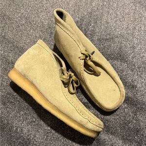 Clark Moccasins Size 9
